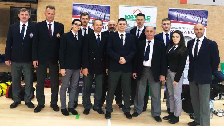 Wojownicy goju ryu na szkoleniu sędziowskim