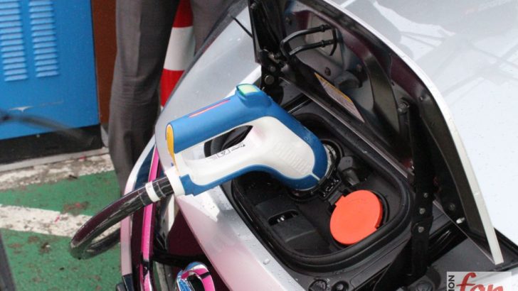 Na A4 i S8 powstaną stacje do ładowania aut elektrycznych