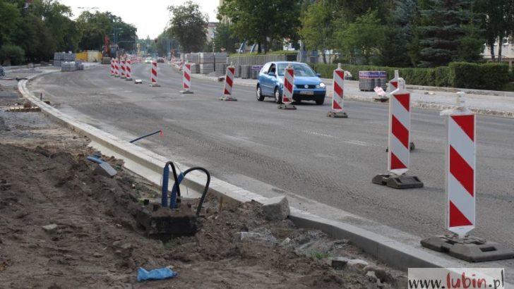 Układają asfalt, mogą być utrudnienia w ruchu!