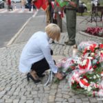 0038rzeź wołyńska wołyń rocznica kwiaty wieńce pomnik