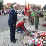 0043rzeź wołyńska wołyń rocznica kwiaty wieńce pomnik