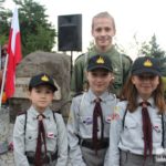 0067rzeź wołyńska wołyń rocznica kwiaty wieńce pomnik