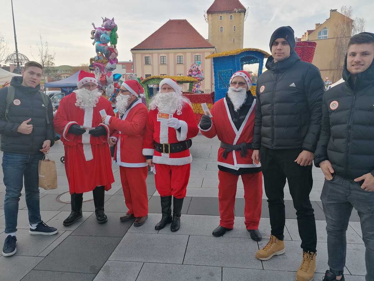 Szczypiorniści poczuli magię Świąt