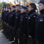 11 listopada, święto niepodległości, kwiaty, pomnik, 2021 (5)