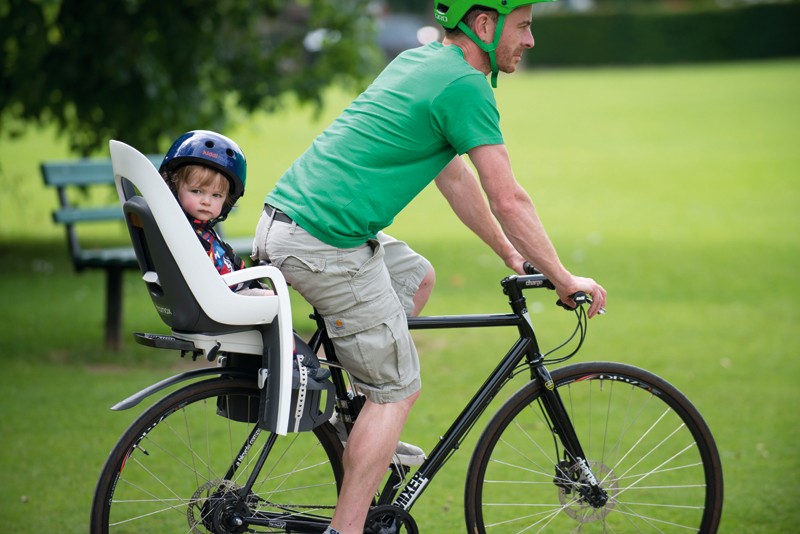 Foteliki rowerowe dla dzieci pod lupą UOKiK