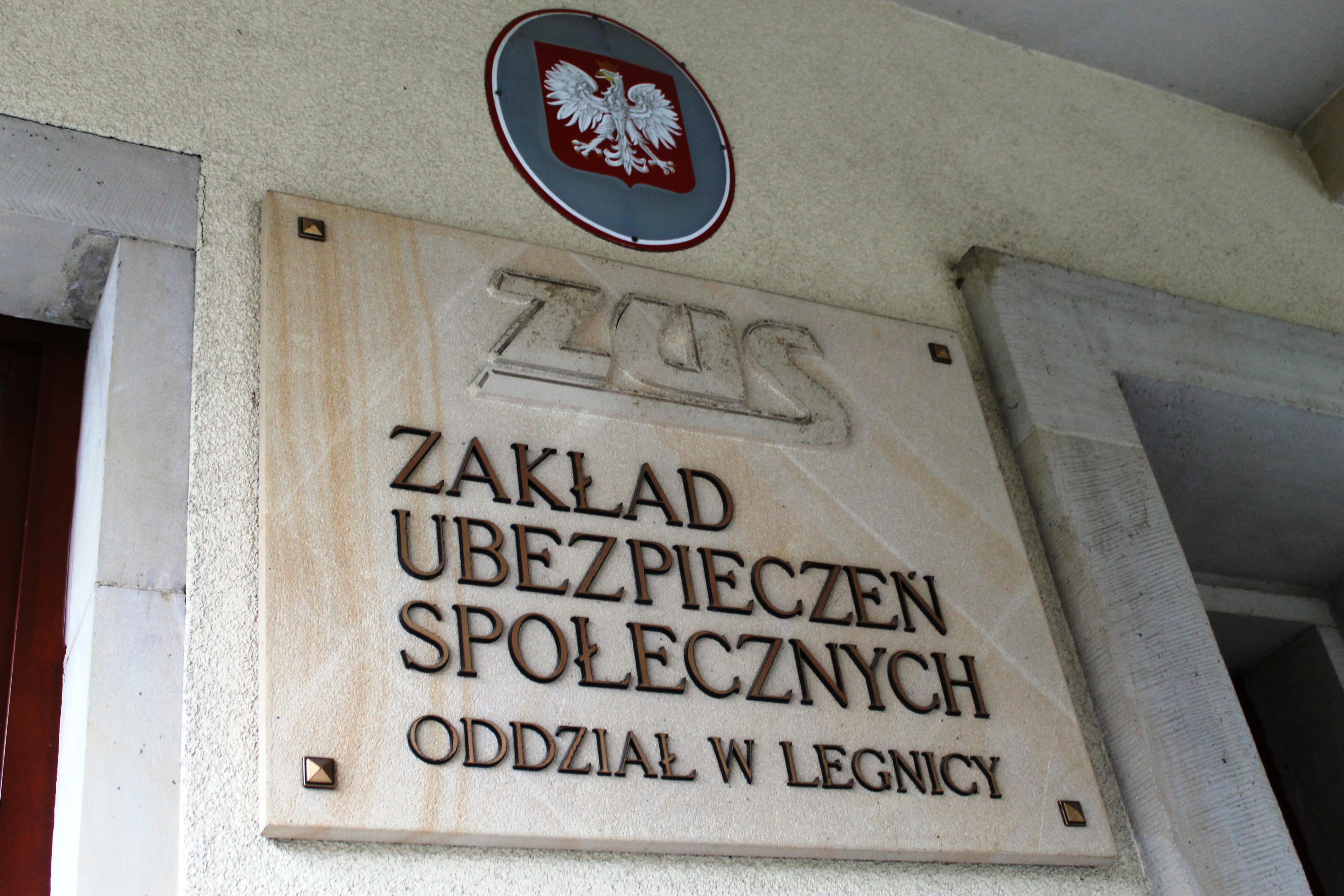 Komu przysługuje renta socjalna?