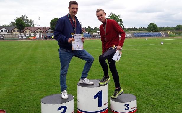 Lekkoatleci na podium LZS