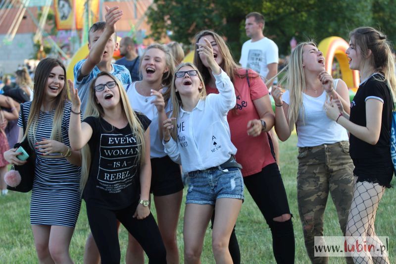 Roztańczone i rozśpiewane błonia