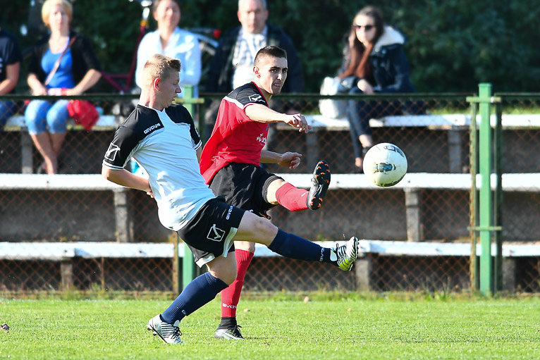 Gminne derby na remis (FOTO)