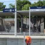 budowa sceny, stacja kolejowa, pociąg, 2019 (13)