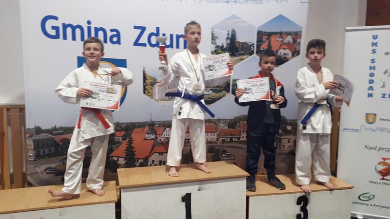 Szkoła walki goju ryu z medalami