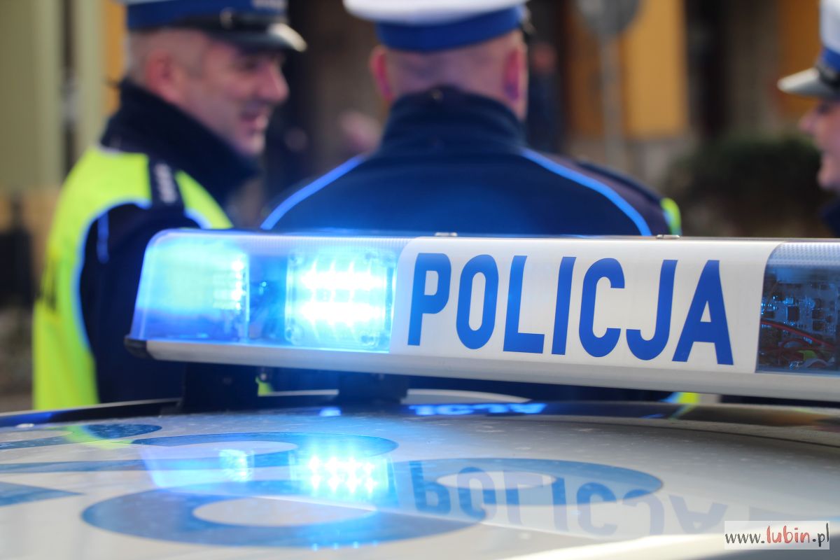Bez prawa jazdy i pod wpływem narkotyków zajeżdżał drogę policji