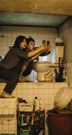 Dodatkowe seanse „Parasite” i „Bożego Ciała”