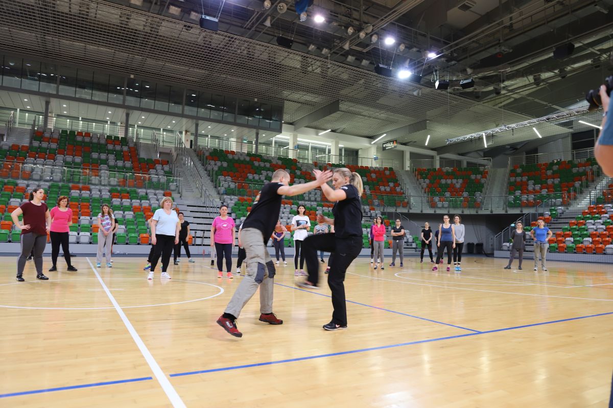 bezpieczna kobieta, rcs, 03.03 (30)