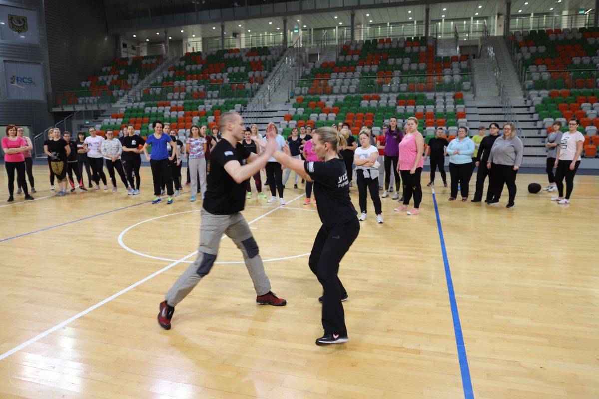 bezpieczna kobieta, rcs, 03.03 (34)