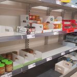 sklep, puste półki (1)