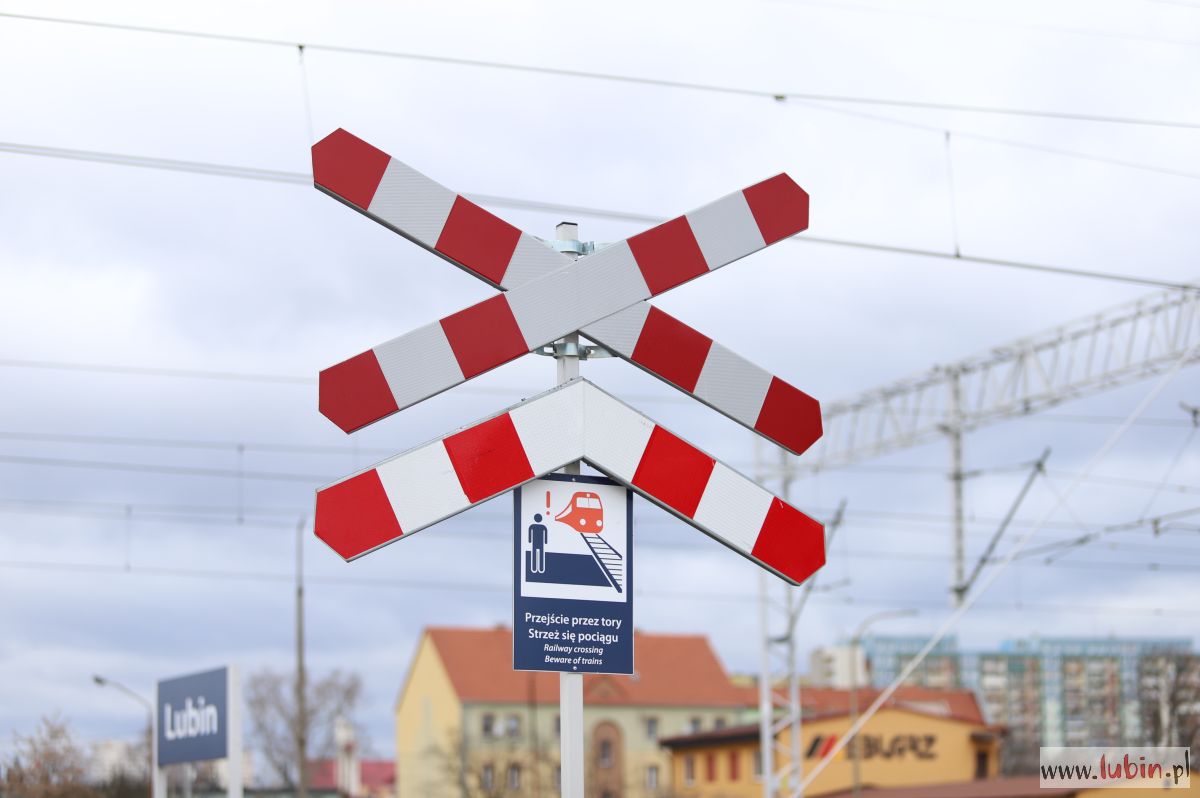 Kolejarze apelują: Nie ryzykuj na torach i wiaduktach