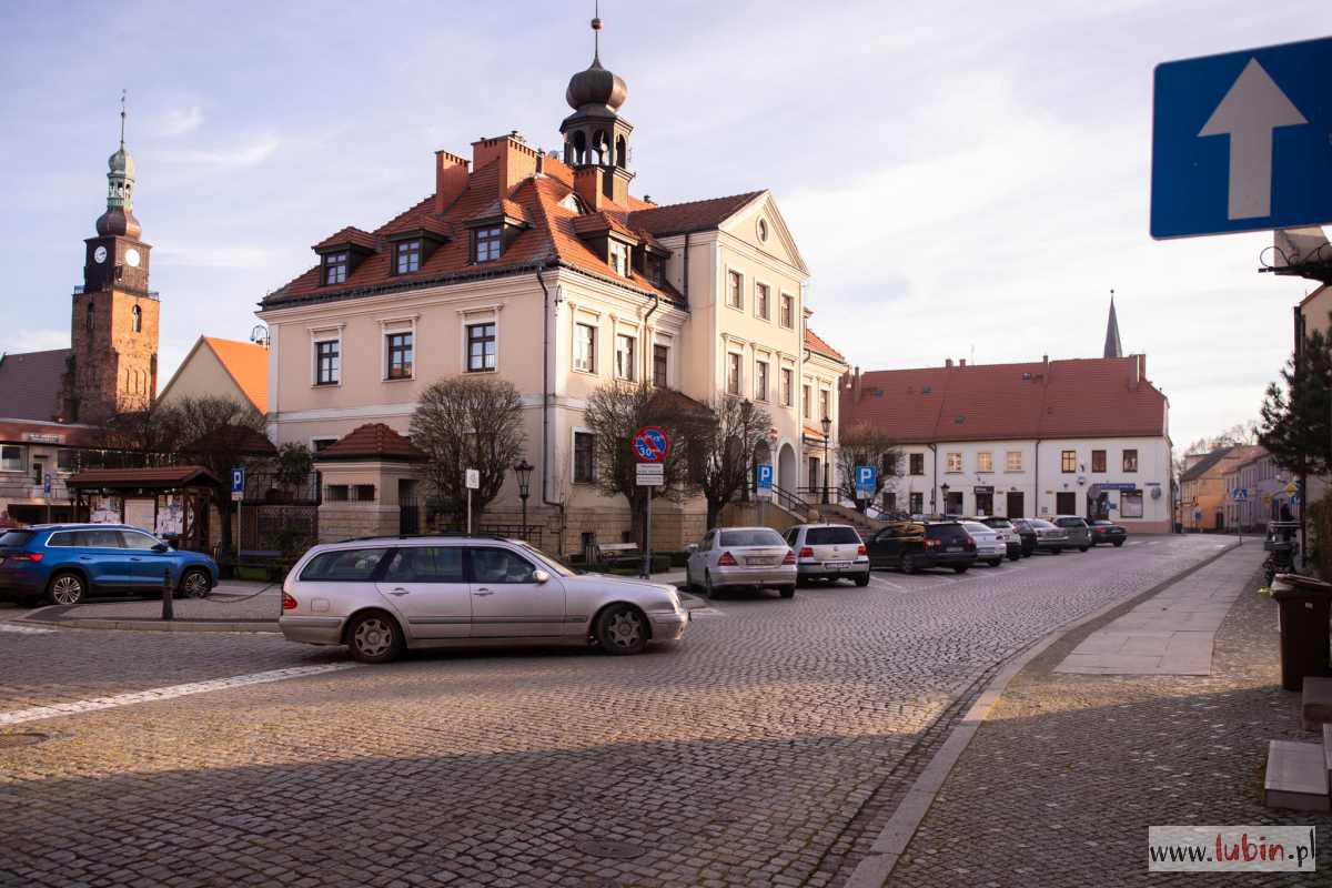 Rudna oszczędza. Seniorzy oburzeni