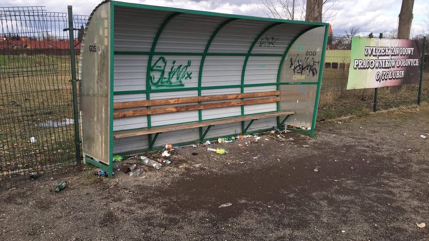 Chcą potrenować, to muszą sobie posprzątać