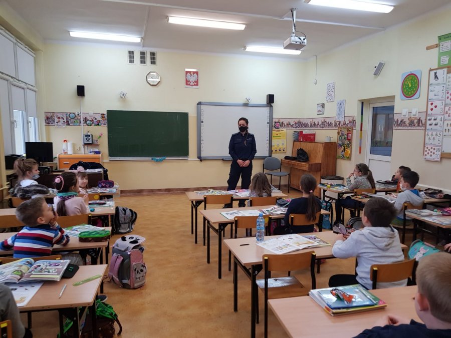 Uczą dzieci bezpiecznych zachowań na drodze