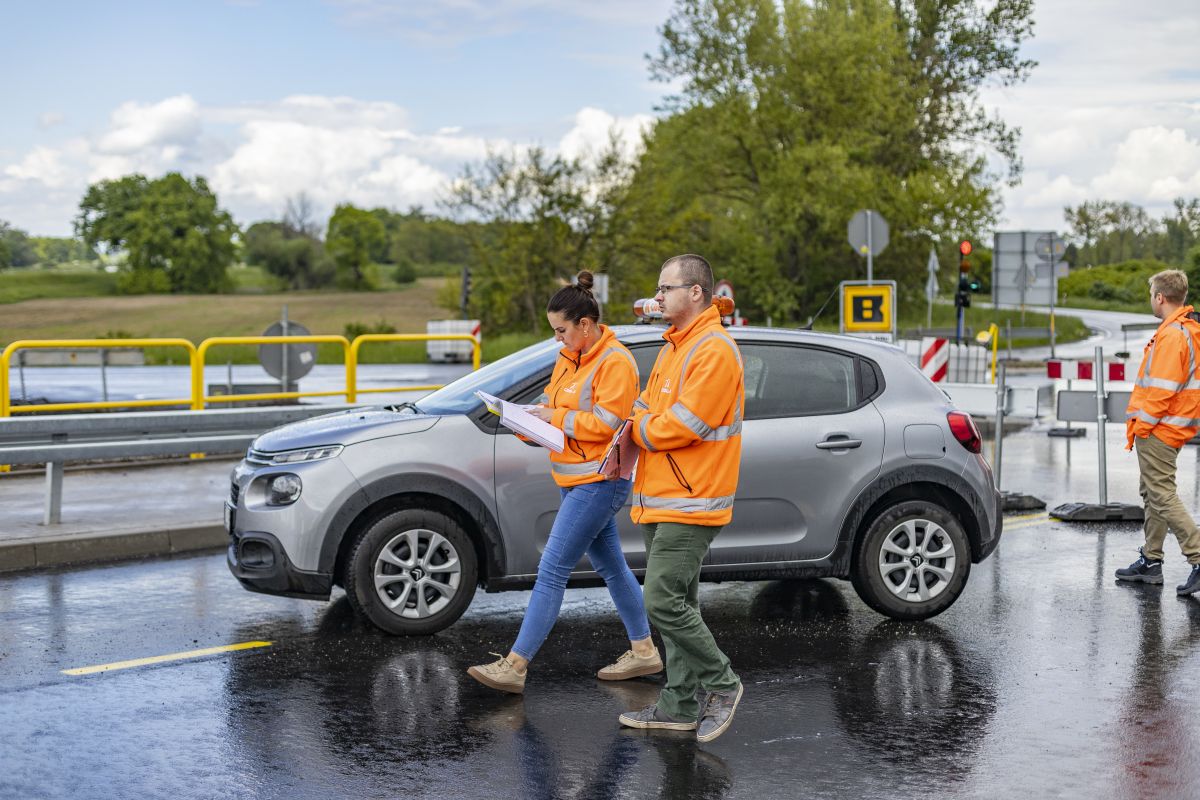 Tymczasowy most w Ściawie, otwarcie, 20.05 (5)