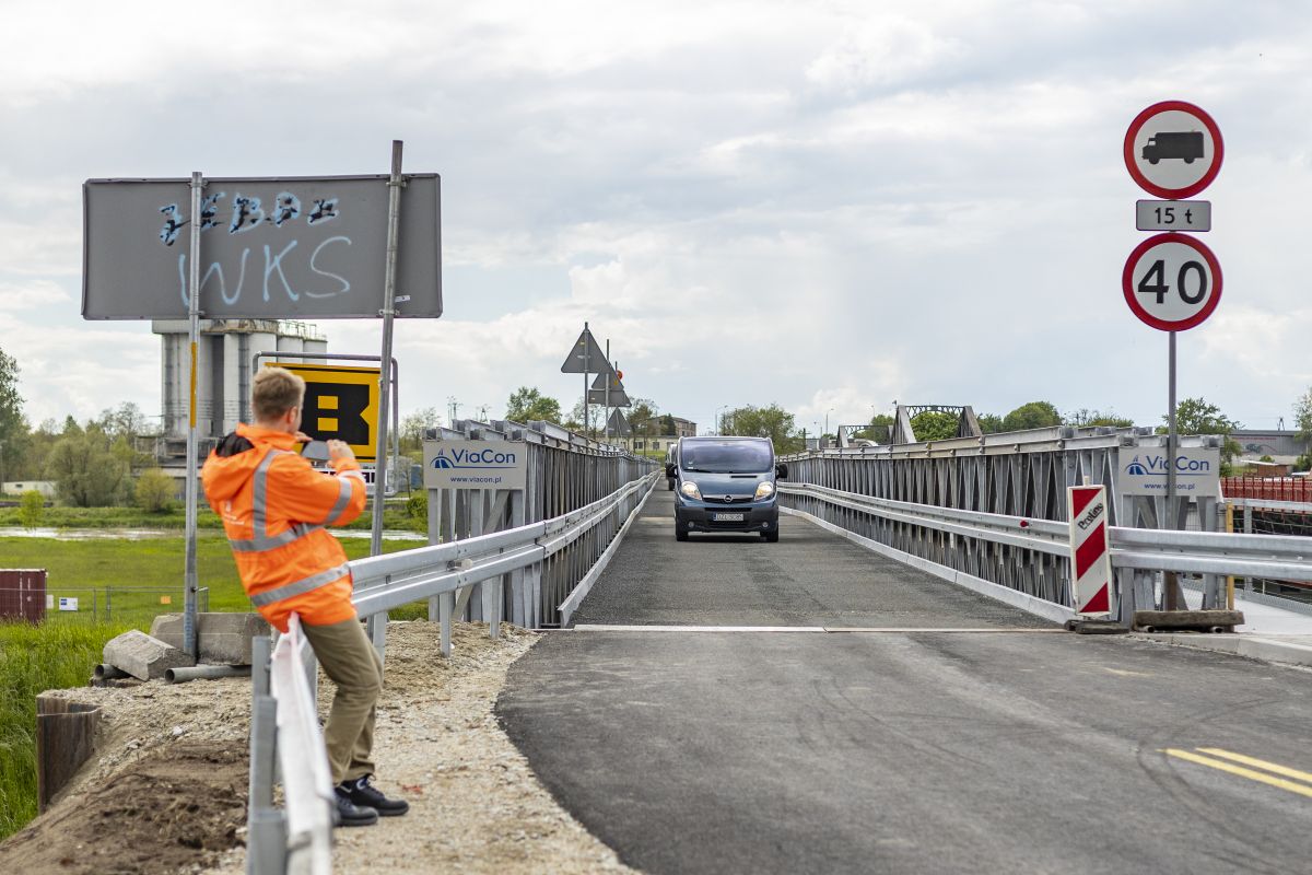 Tymczasowy most w Ściawie, otwarcie, 20.05 (8)