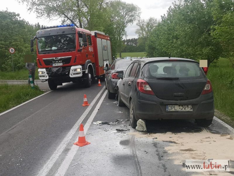 Auto stanęło w ogniu