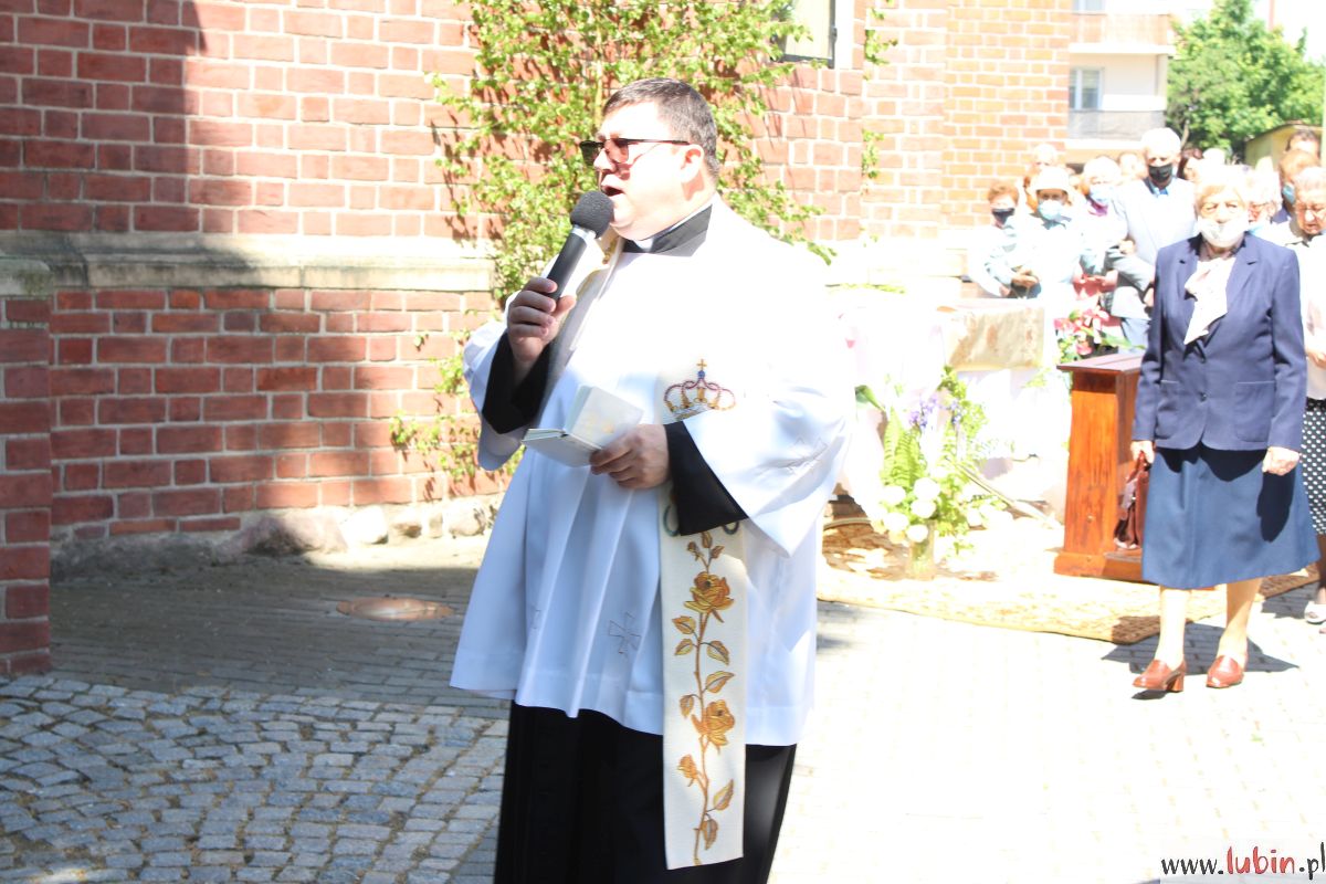Boże Ciało, procesja wokół kościoła w Lubinie, 03.06.2021 r (44)