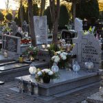 Cmentarz_nagrobki (1)