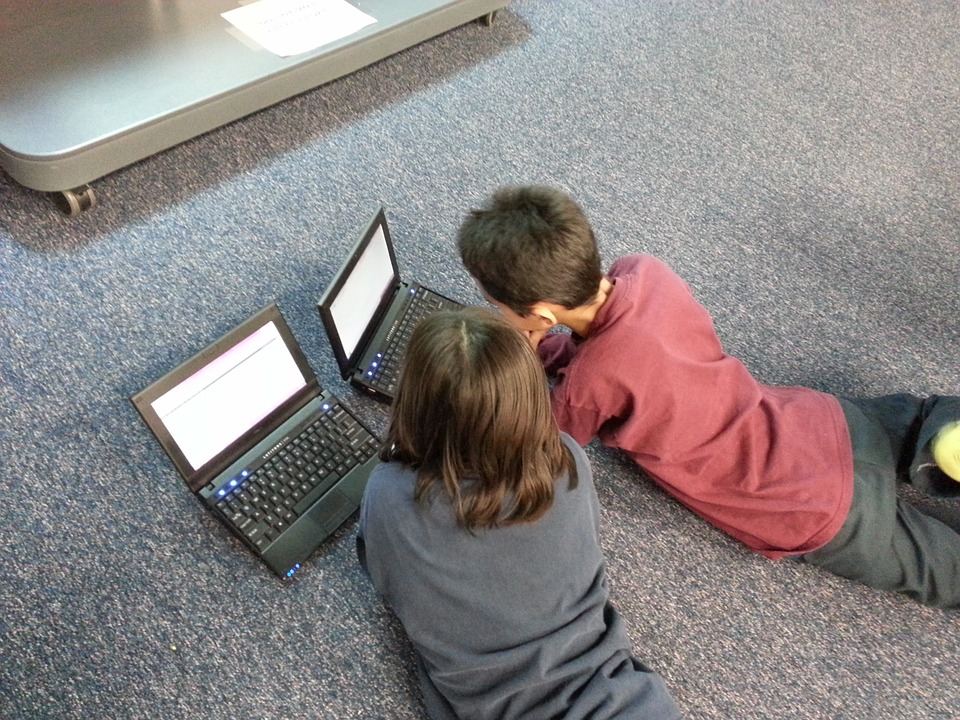 Dzieci z rodzin pegeerowskich otrzymają laptopy