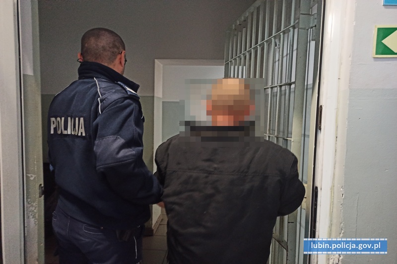 40 lat spędził w więzieniu. I znów tam wrócił