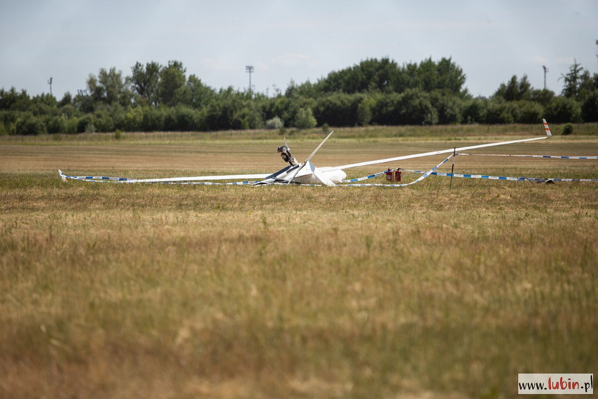 Wypadek na lotnisku: pilot wyszedł już ze szpitala