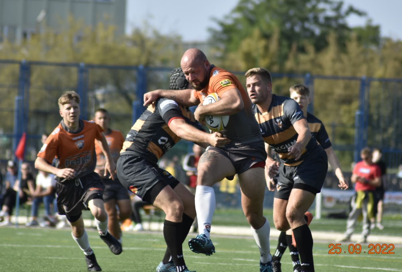 Mocne derbowe starcie rugbystów