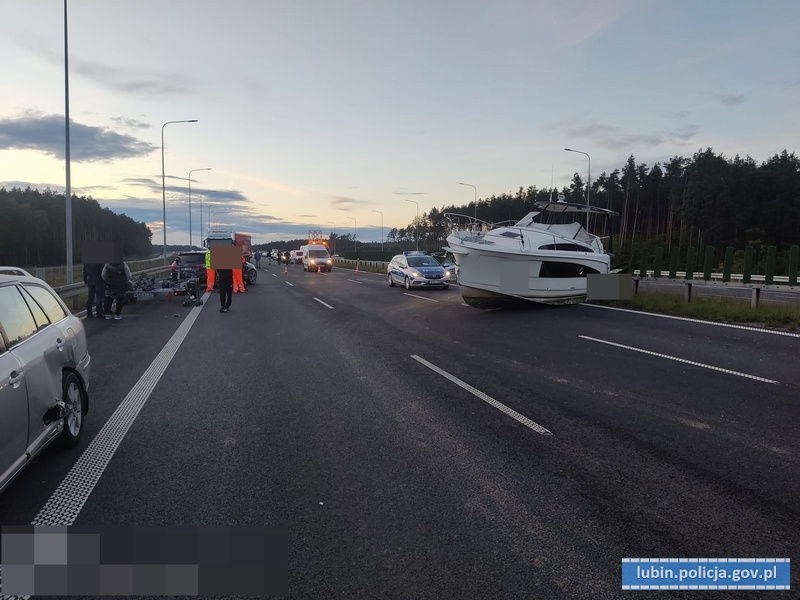 Wypadek na S3. Łódź na drodze