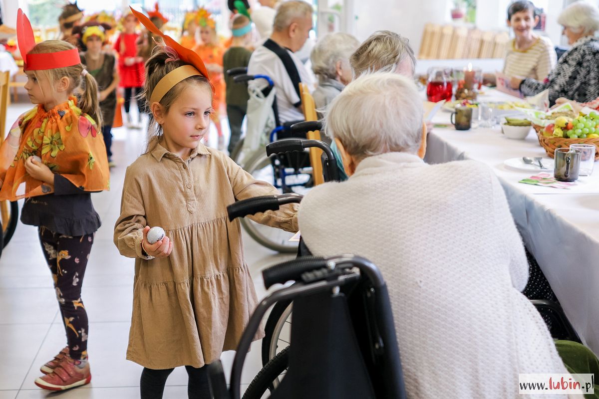 Najmłodsi dla seniorów