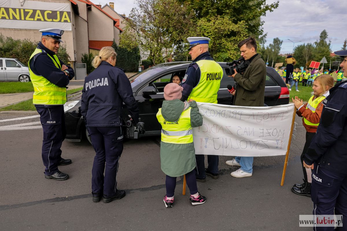 Zatrzymywała policja, pouczały… dzieci