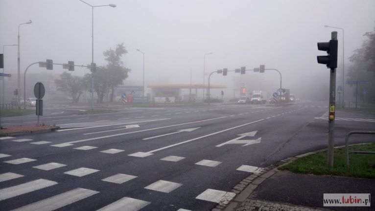 Uwaga kierowcy! Gęsta mgła ograniczy widoczność