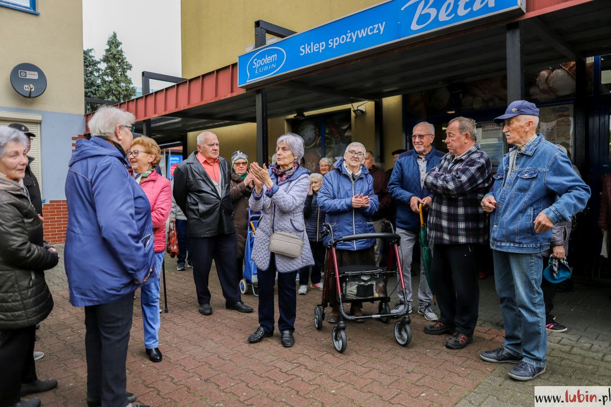 Zamykają sklep po 50 latach. Mieszkańcy protestują