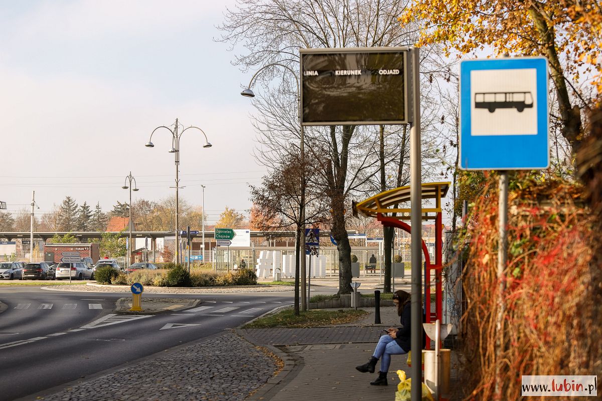 Autobusem na pociąg? Nie zawsze się da