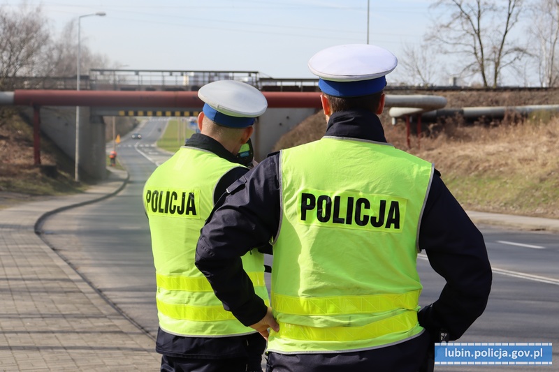 71-letni kierowca skończył bez prawka i z wysokim mandatem