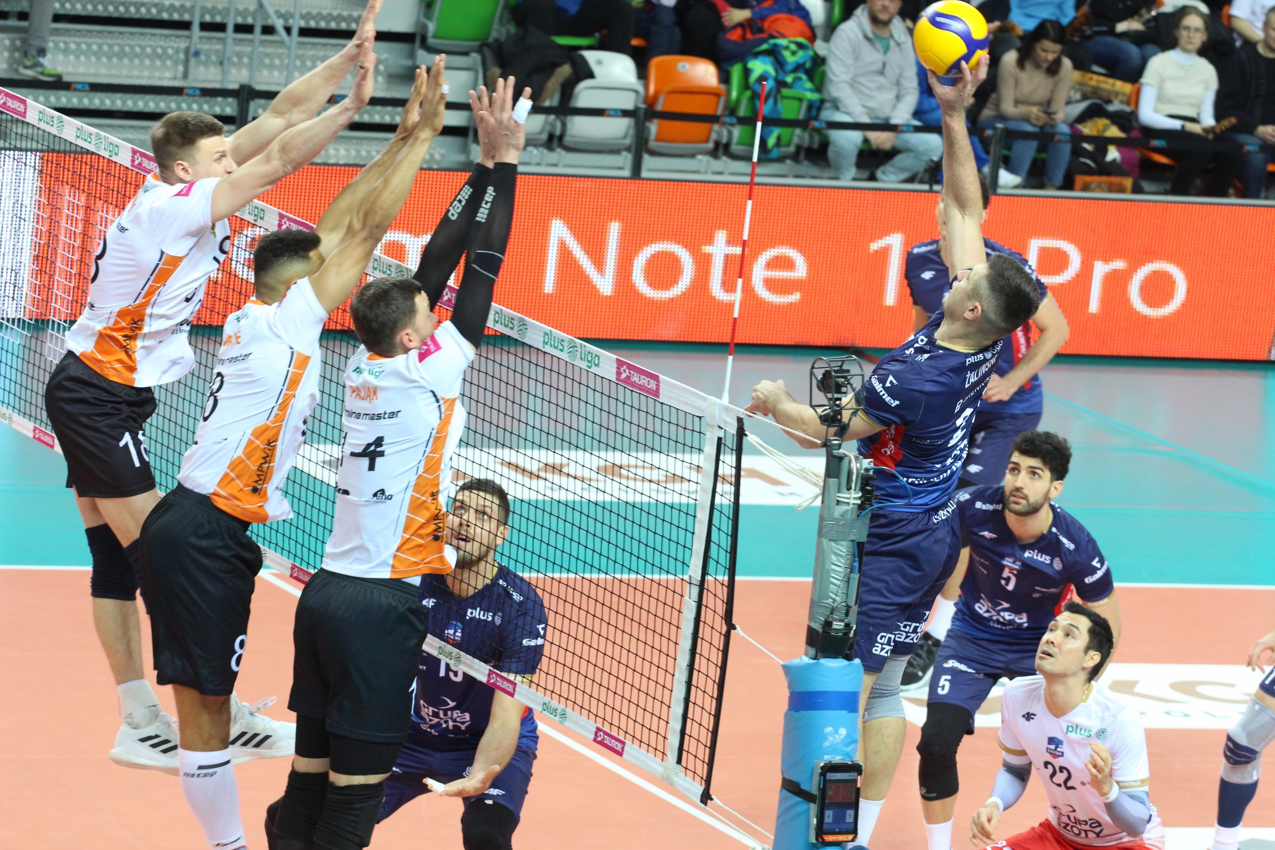 ZAKSA pokonała Miedziowe Lisy