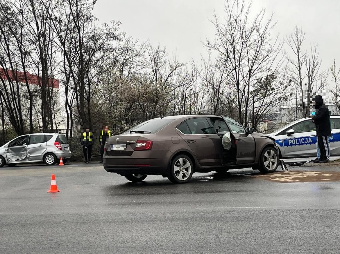 Zderzyli się przy wjeździe do Lubina