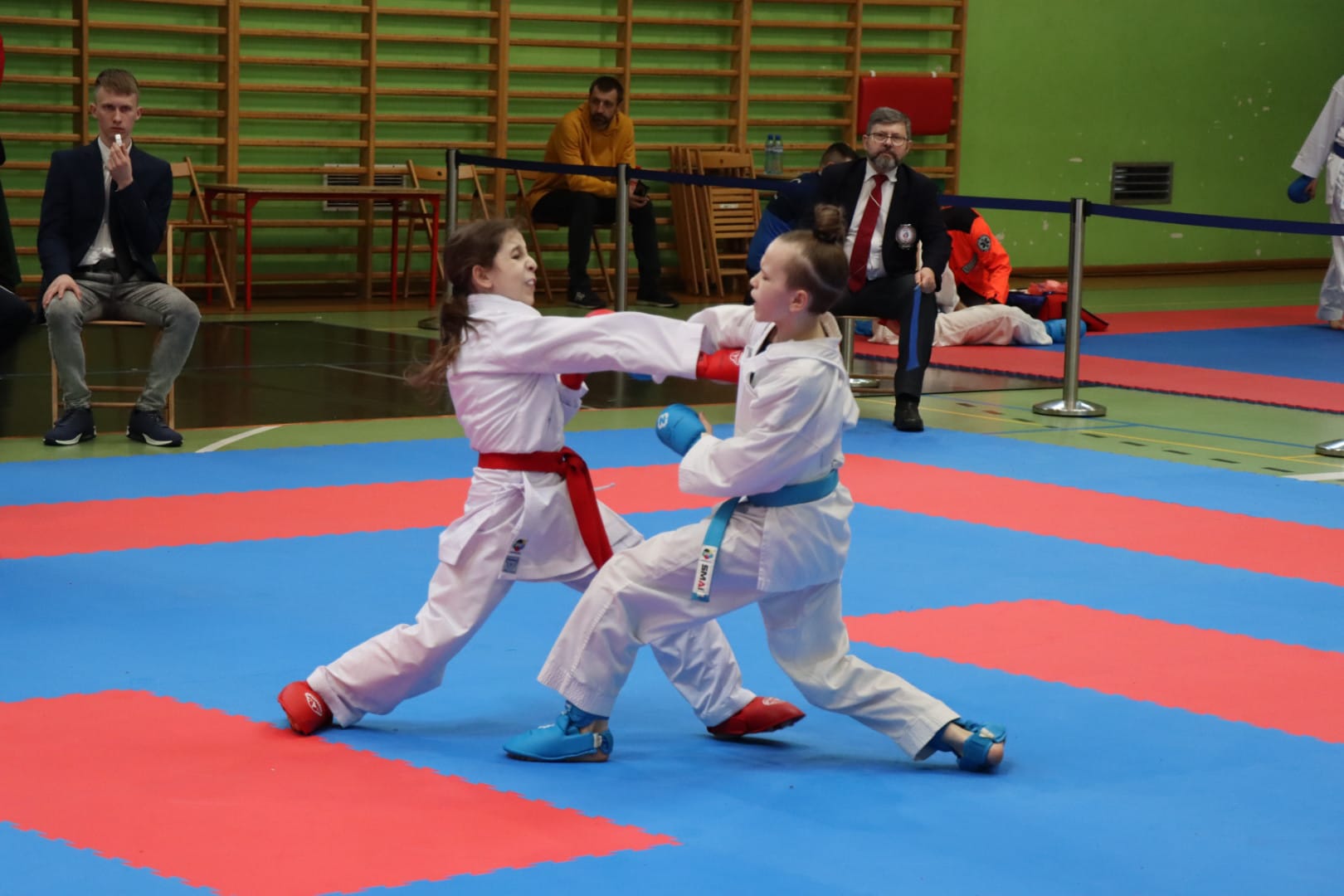Intensywny czas zawodników karate goju ryu