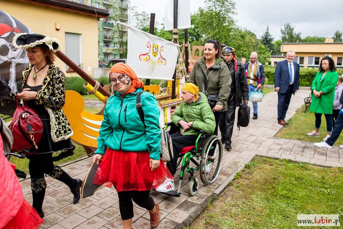 Dziś wystąpili w roli piratów