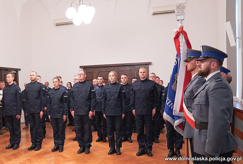 Nowi funkcjonariusze w szeregach policji