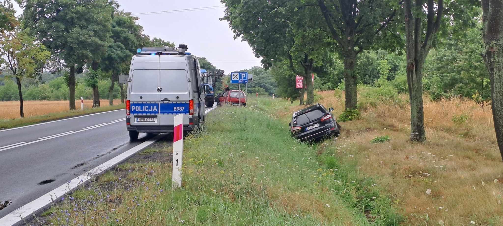 Swoją jazdę skończyli w rowie