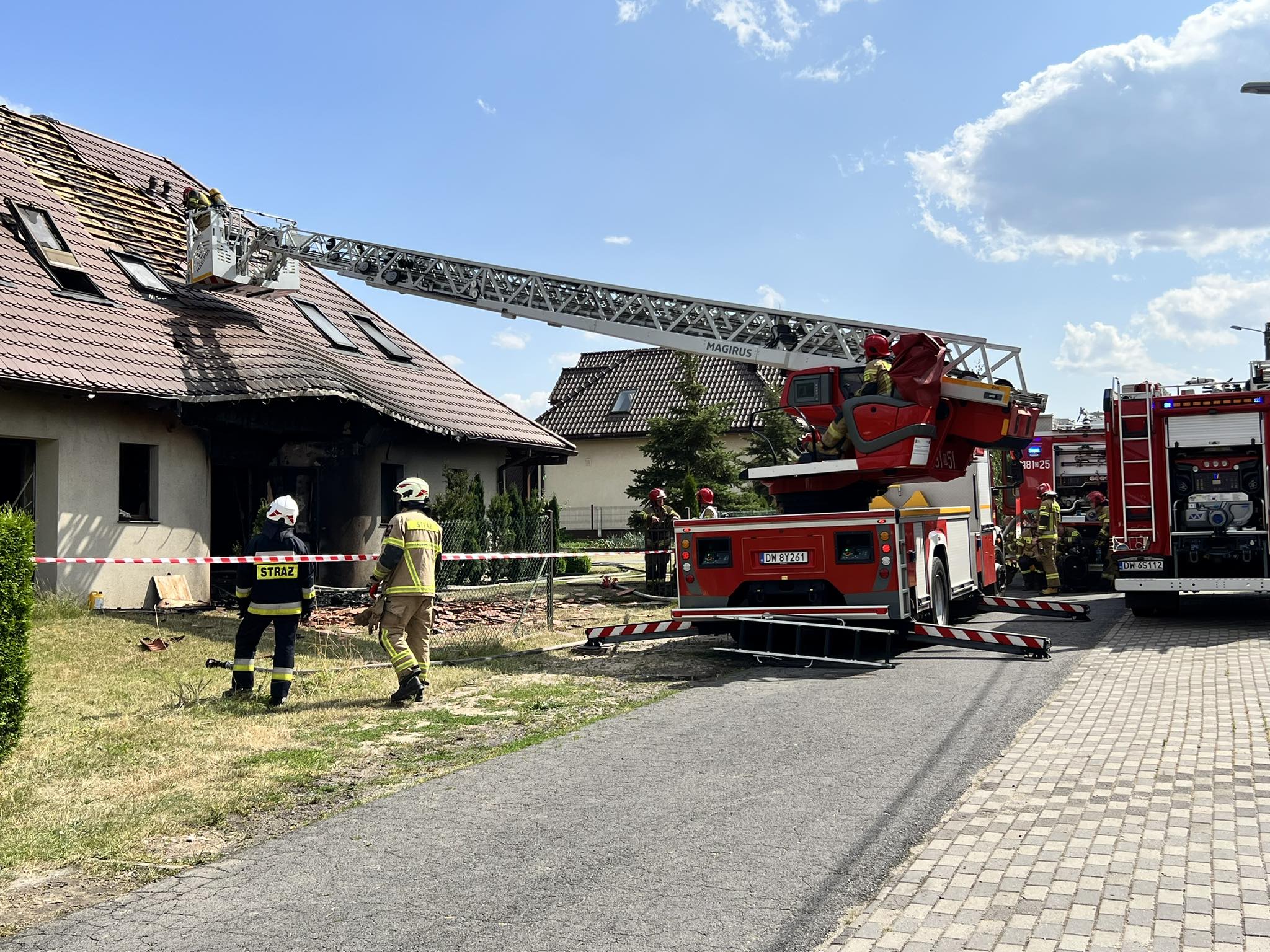 Pożar domu w Osieku. Siedem zastępów w akcji