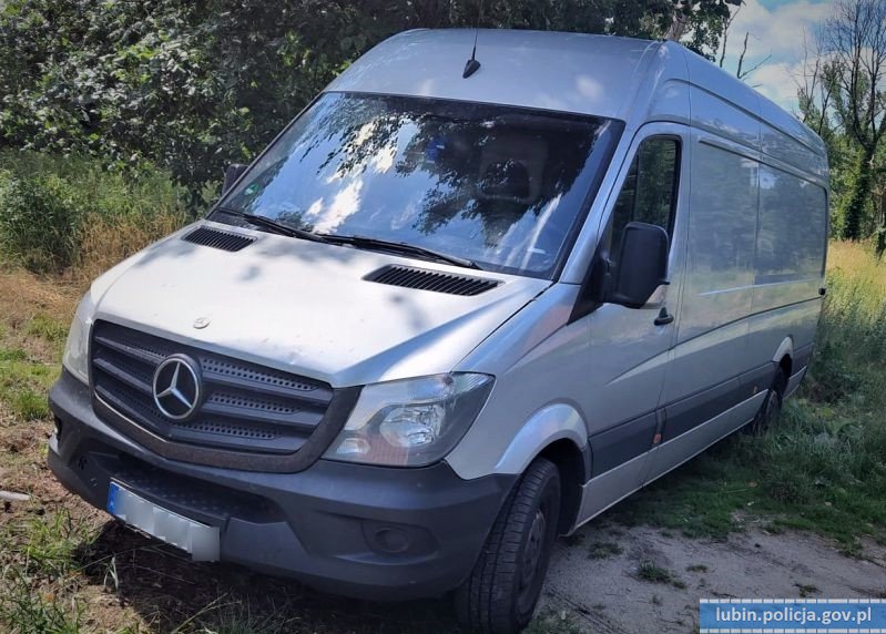 Najpierw odzyskali auto, teraz zatrzymali złodzieja