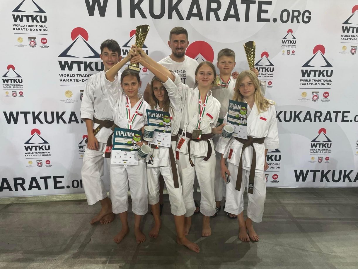 Sukcesy młodych karateków we Włoszech