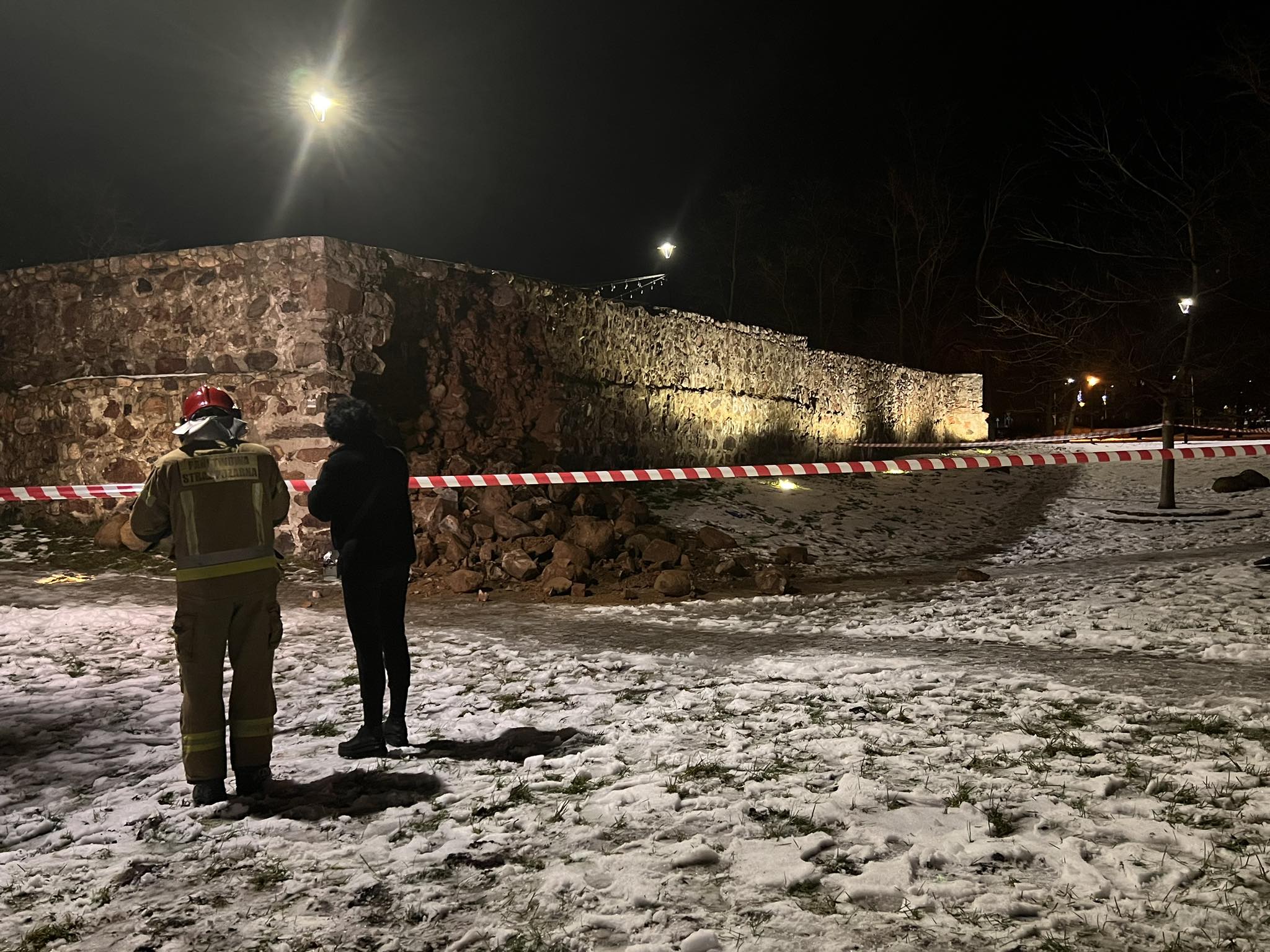 Zawalił się mur na Wzgórzu Zamkowym